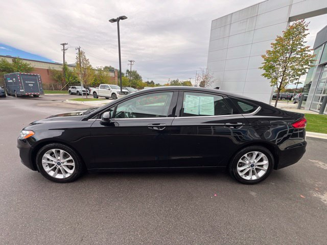Used 2020 Ford Fusion SE FWD image 8