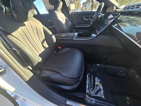 Certified 2022 Mercedes-Benz S 500 4MATIC image 11