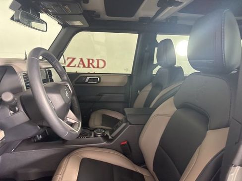 Used 2024 Ford Bronco Wildtrak image 11