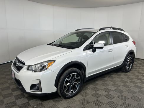 Used 2016 Subaru Crosstrek 2.0i Premium image 1
