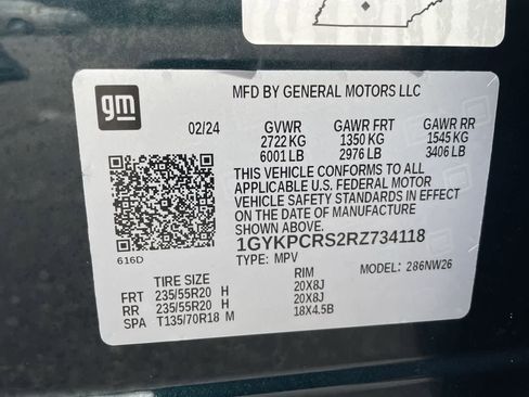 Used 2024 Cadillac XT6 Premium Luxury w/ LPO, Floor Liner Package FWD image 37