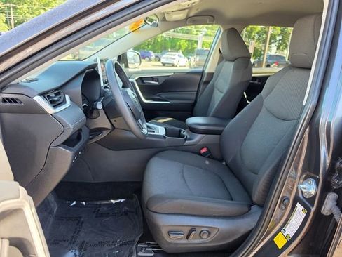 Used 2024 Toyota RAV4 XLE w/ Weather Package AWD/4WD image 21