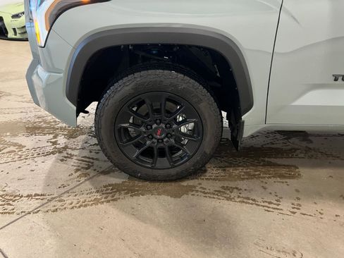 Used 2024 Toyota Tundra Limited w/ TRD Off-Road Package AWD/4WD image 43