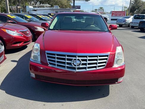 Used 2011 Cadillac DTS Luxury image 2