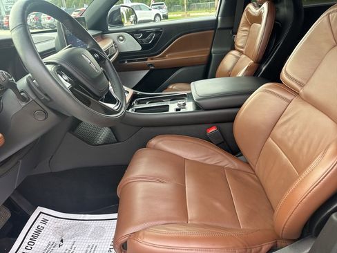 Used 2024 Lincoln Aviator Reserve w/ Equipment Group 201A image 7
