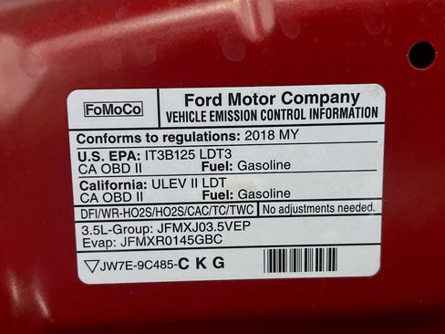 Used 2018 Ford Explorer Platinum AWD/4WD image 23