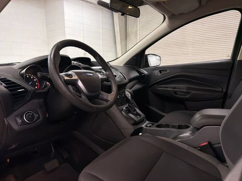 Used 2016 Ford Escape S FWD image 6
