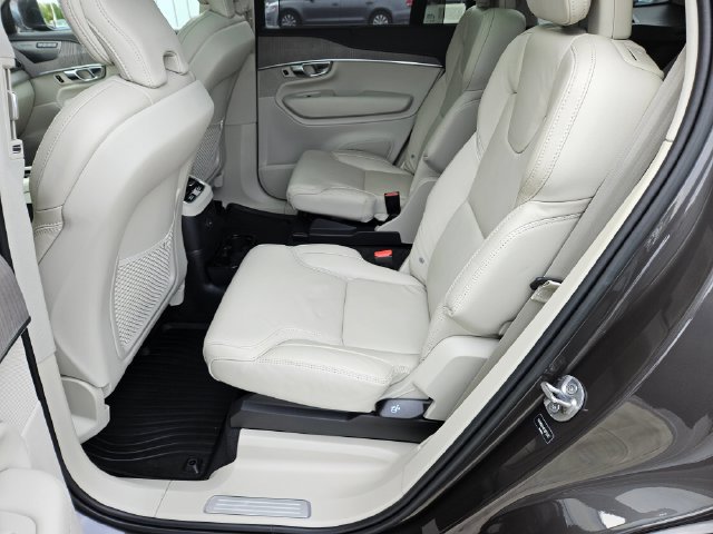 Certified 2023 Volvo XC90 T8 Ultimate w/ Protection Package Premier AWD/4WD image 15