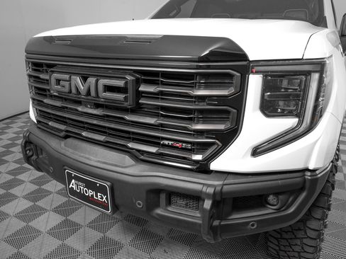 Used 2023 GMC Sierra 1500 AT4X w/ AT4X AEV Edition AWD/4WD image 32