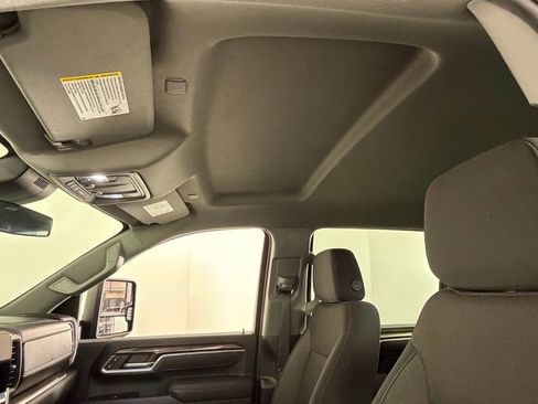 Used 2025 Chevrolet Silverado 2500 LT w/ Convenience Package image 24