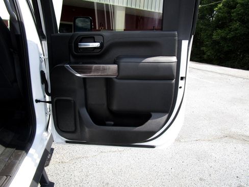 Used 2023 Chevrolet Silverado 2500 LTZ w/ LTZ Convenience Package image 33