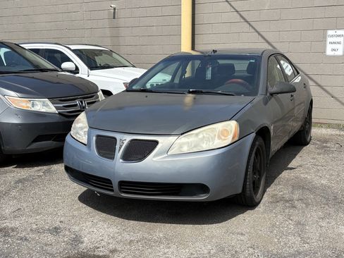 Used 2009 Pontiac G6 Sedan w/ Sport Package 1 FWD image 1