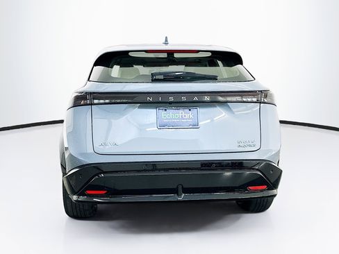 Used 2024 Nissan Ariya AWD image 7