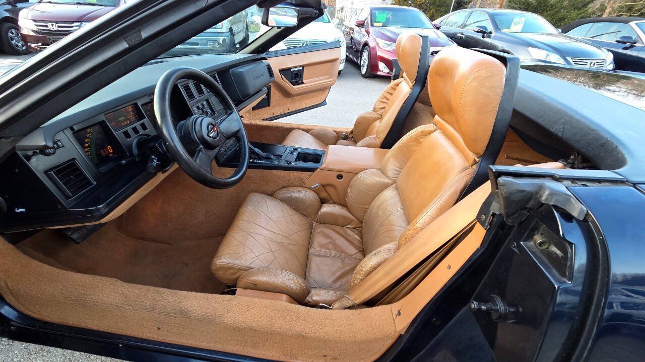 Used 1989 Chevrolet Corvette Convertible RWD image 30