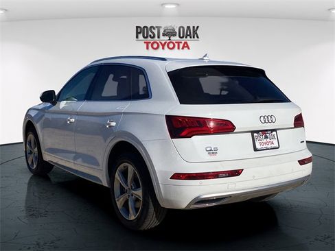 Used 2020 Audi Q5 2.0T Premium w/ Convenience Package image 5