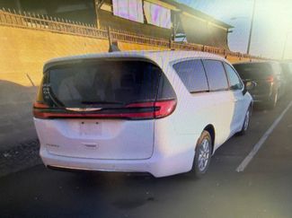 Certified 2023 Chrysler Pacifica Touring-L FWD video 3