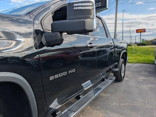 Used 2020 Chevrolet Silverado 2500 LTZ w/ LTZ Premium Package AWD/4WD image 5