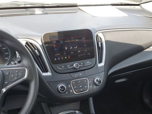 Used 2025 Chevrolet Malibu LT FWD image 27
