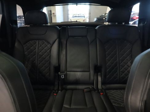 Used 2023 Audi SQ7 Prestige image 35