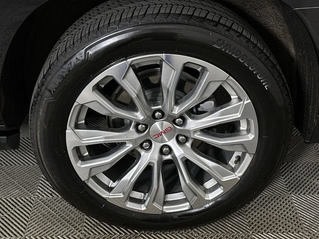 Used 2024 GMC Yukon XL Denali w/ Advanced Technology Package AWD/4WD image 34