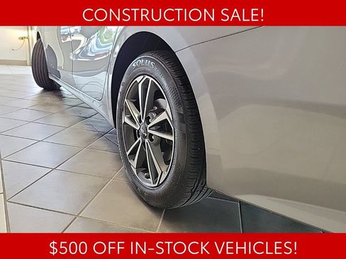 Used 2024 Kia Forte LXS w/ LXS Technology Package FWD image 17