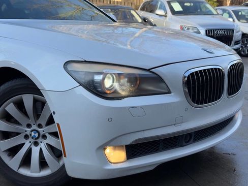 Used 2009 BMW 750Li image 3