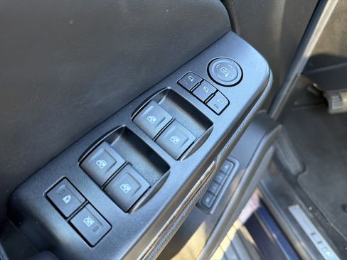 Used 2020 Chevrolet Tahoe LT image 15