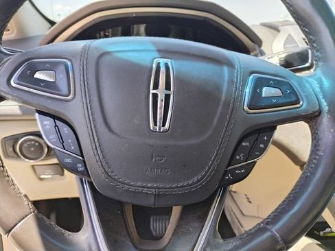 Used 2019 Lincoln MKZ Reserve FWD image 14