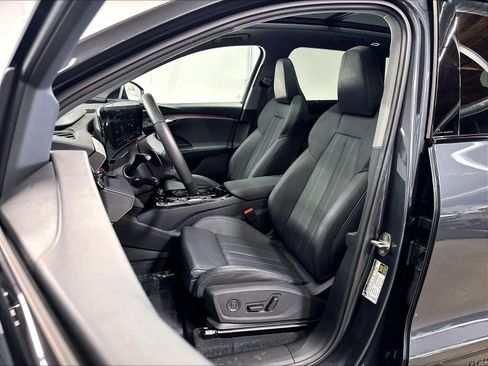 Used 2025 Audi Q6 e-tron Premium Plus w/ Premium Plus AWD/4WD image 26