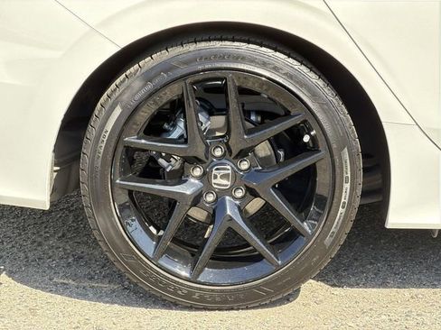 Used 2025 Honda Civic Sport image 30