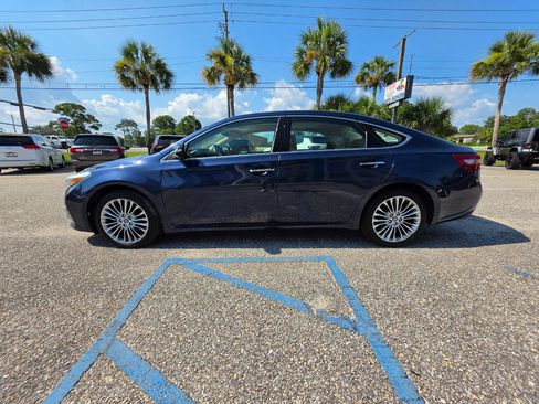 Used 2017 Toyota Avalon Limited FWD image 2