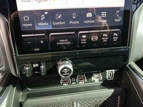 Used 2025 RAM 3500 Limited image 49