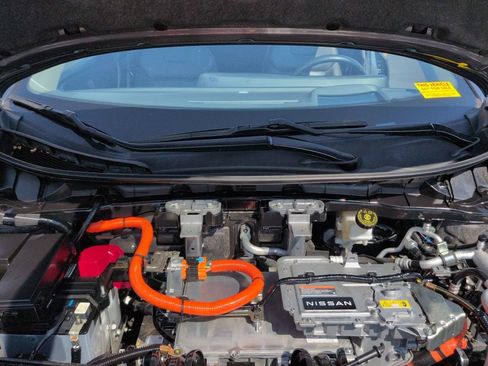 Used 2023 Nissan Ariya FWD image 28