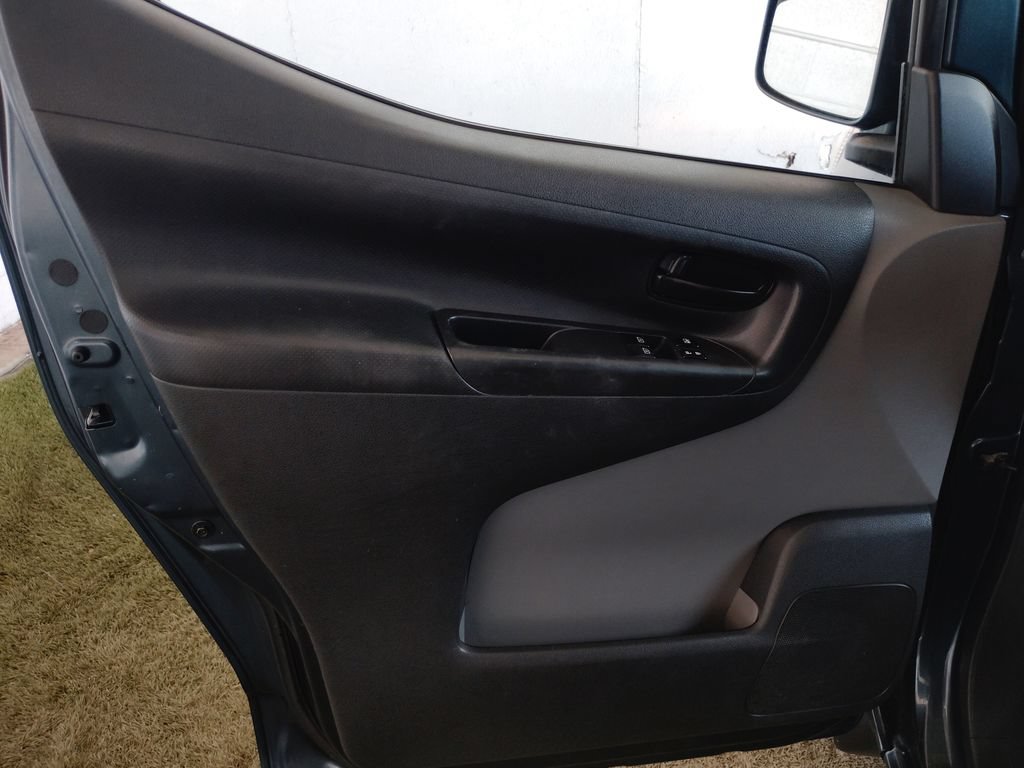 Used 2017 Nissan NV200 SV w/ Technology Package FWD image 20