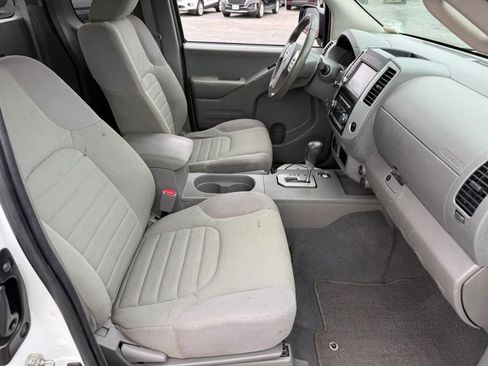 Used 2020 Nissan Frontier S RWD image 9