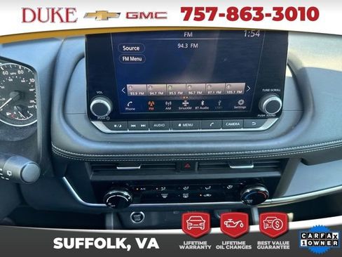 Used 2023 Nissan Rogue S image 5