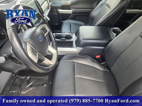 Certified 2022 Ford F250 Lariat w/ Lariat Ultimate Package AWD/4WD image 9