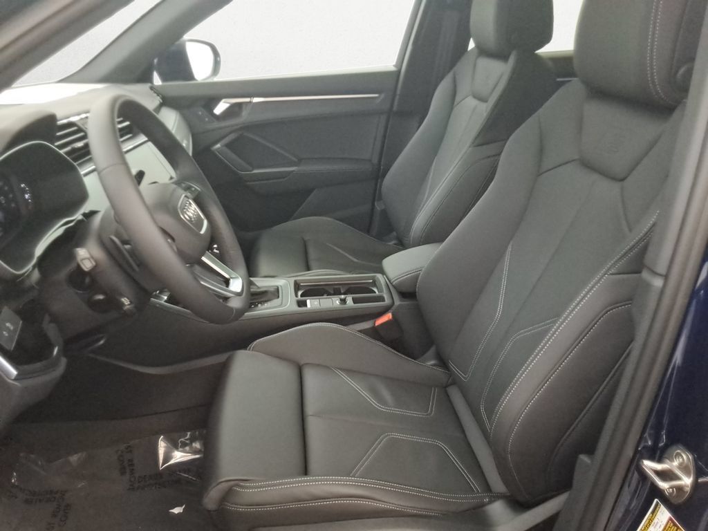 Used 2025 Audi Q3 2.0T Premium AWD/4WD image 12