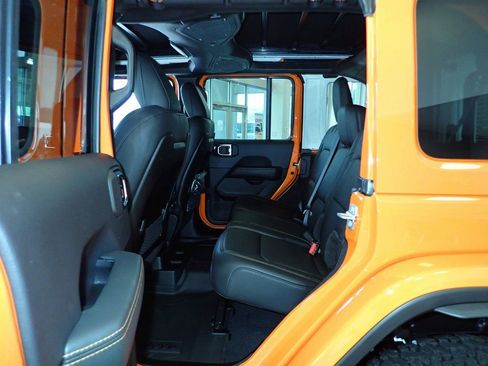 New 2025 Jeep Wrangler Unlimited Rubicon 392 image 27