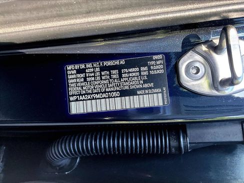 Certified 2021 Porsche Cayenne AWD/4WD image 35