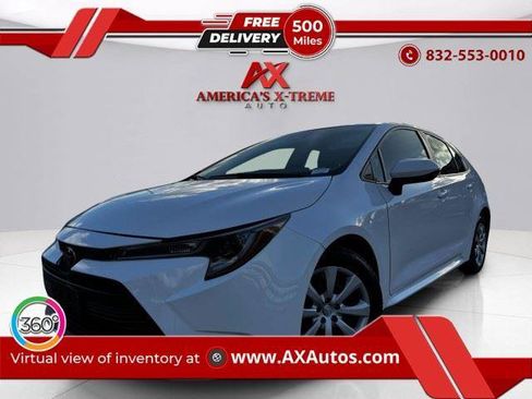 Used 2024 Toyota Corolla LE FWD image 1