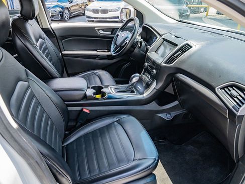 Used 2017 Ford Edge SEL w/ Equipment Group 201A FWD image 19