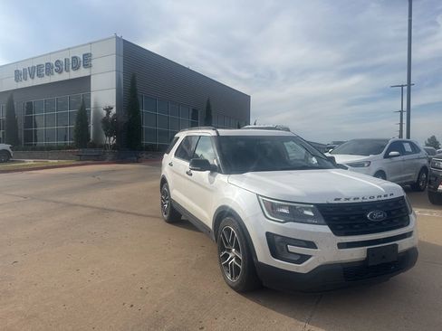 Used 2016 Ford Explorer Sport w/ Equipment Group 401A AWD/4WD image 1