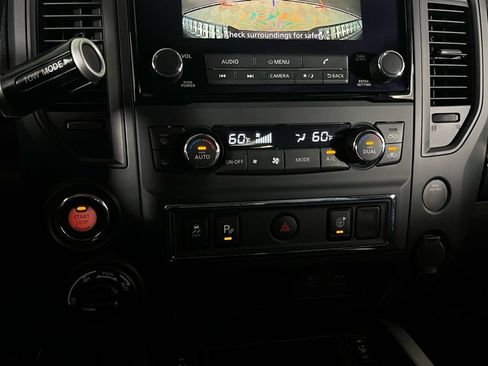 Used 2024 Nissan Titan SV w/ SV Convenience Package image 20