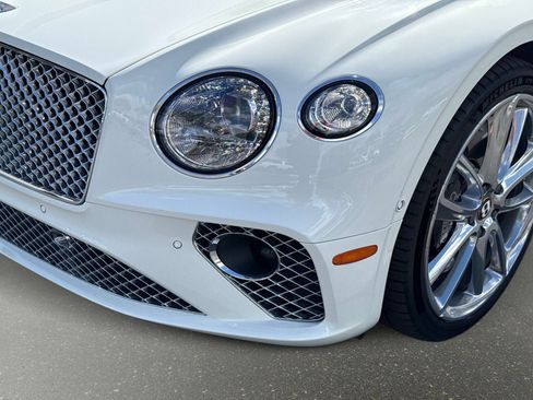 Used 2020 Bentley Continental GT V8 image 11