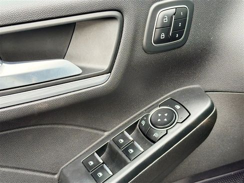 Used 2023 Ford Escape Platinum image 20