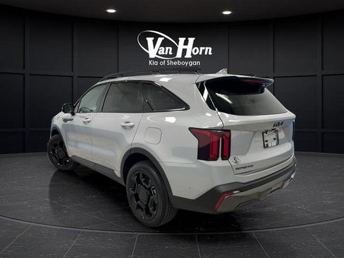Used 2025 Kia Sorento SX AWD/4WD image 5