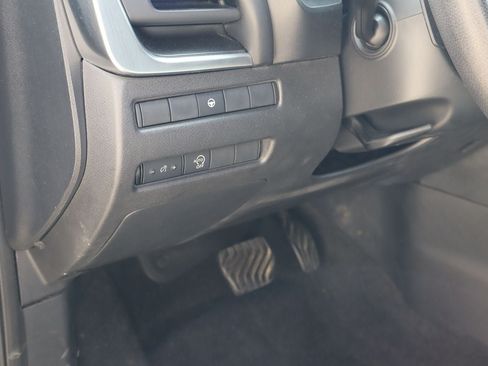 Used 2023 Nissan Rogue SV AWD/4WD image 22