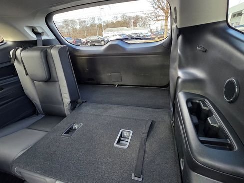 Used 2023 Subaru Ascent Onyx Edition Limited image 4