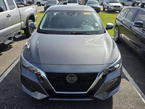 Used 2022 Nissan Sentra SV w/ All-Weather Package FWD image 2